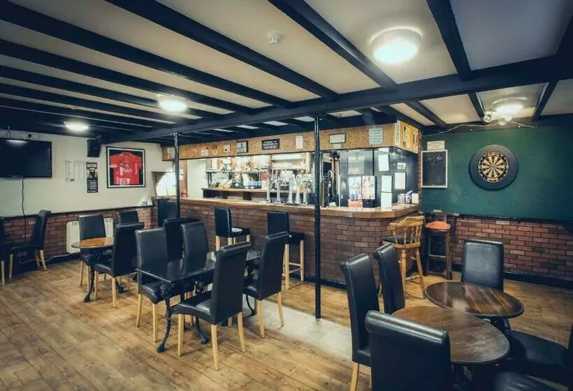 ユースホステル The Queens Inn