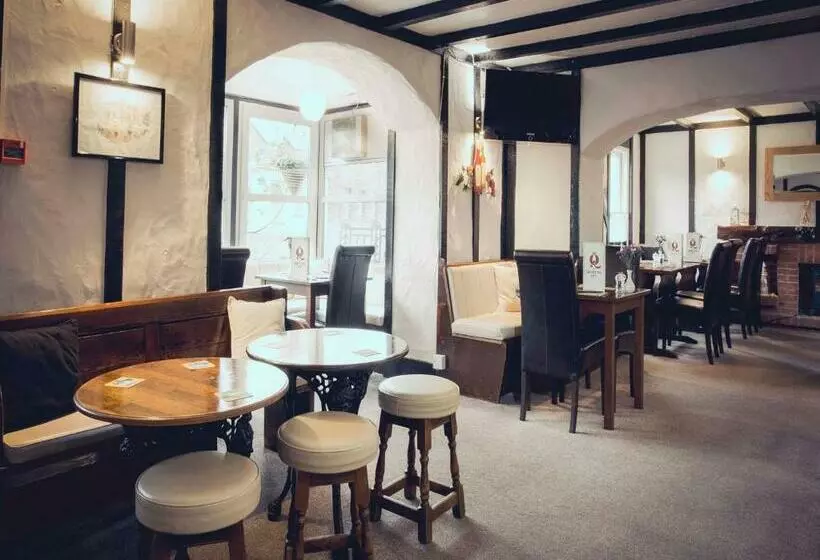 ユースホステル The Queens Inn