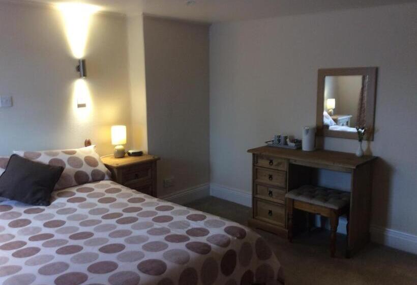 فندق صغير The Queens Inn