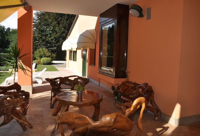 צימר Villa Fior Di Robinia