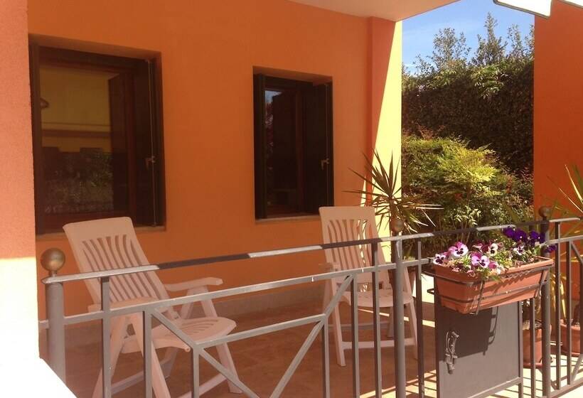 צימר Villa Fior Di Robinia