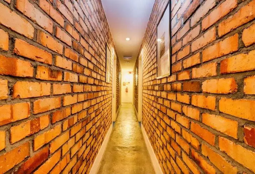 Hotelli Bata Merah Boutique