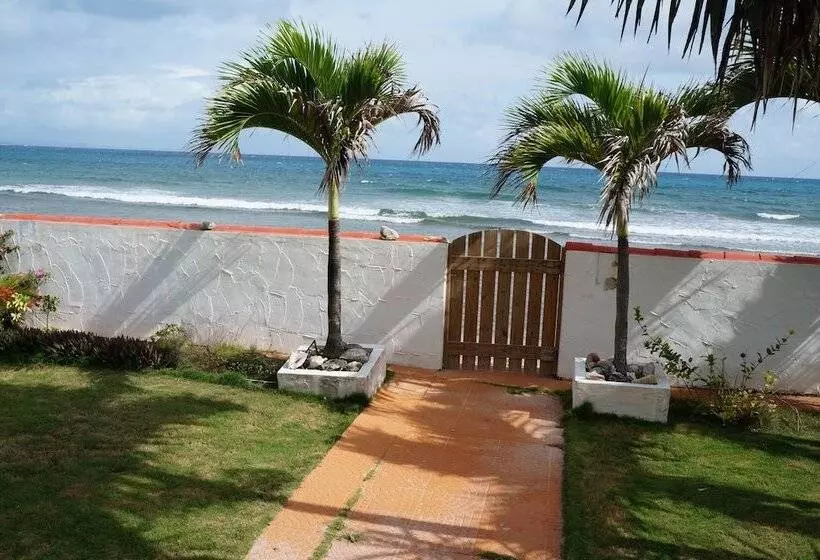 هتل Bravo Beach