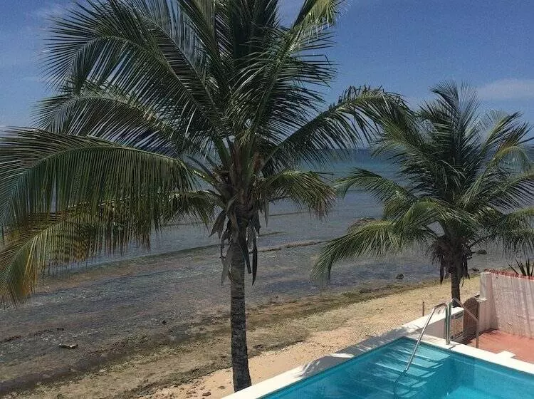 هتل Bravo Beach