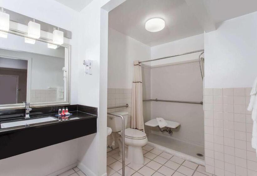 ホテル Days Inn By Wyndham Wilmington Brandywine