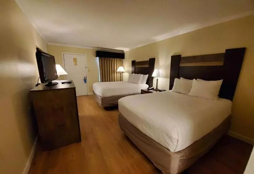 Hotelli Days Inn By Wyndham Wilmington Brandywine