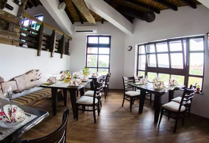 Hotelli Wine & Spa Complex Starosel