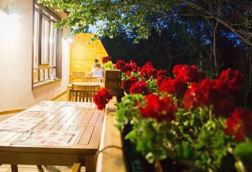 בית מלון כפרי Wine & Spa Complex Starosel