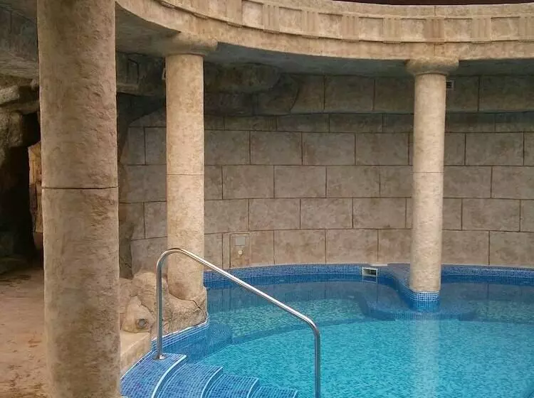 Hotelli Wine & Spa Complex Starosel