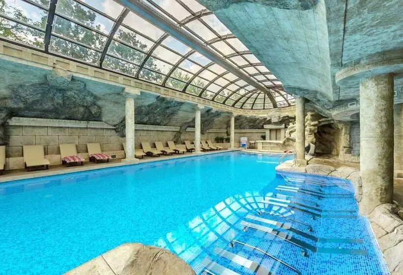 Hotelli Wine & Spa Complex Starosel