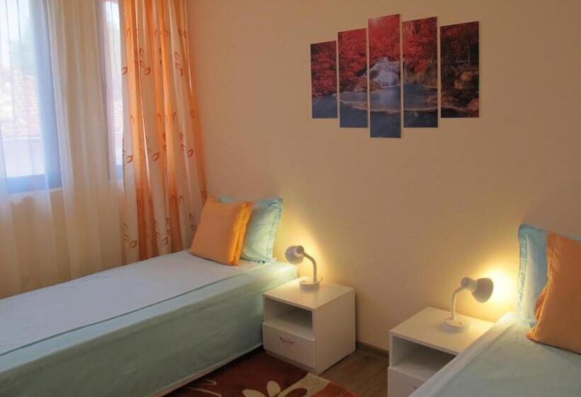 膳宿费 Guest House & Bistro Lefterova