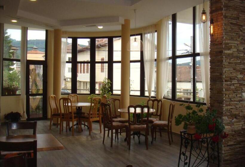 膳宿费 Guest House & Bistro Lefterova