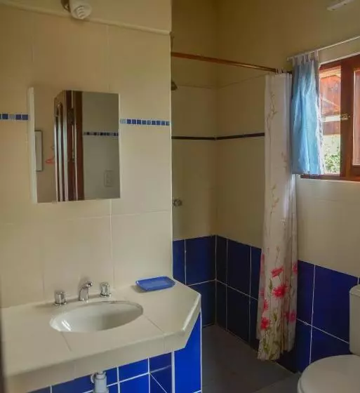 پانسیون Hostel Serena