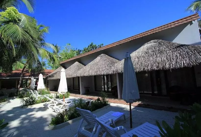 پانسیون Local Island Inn