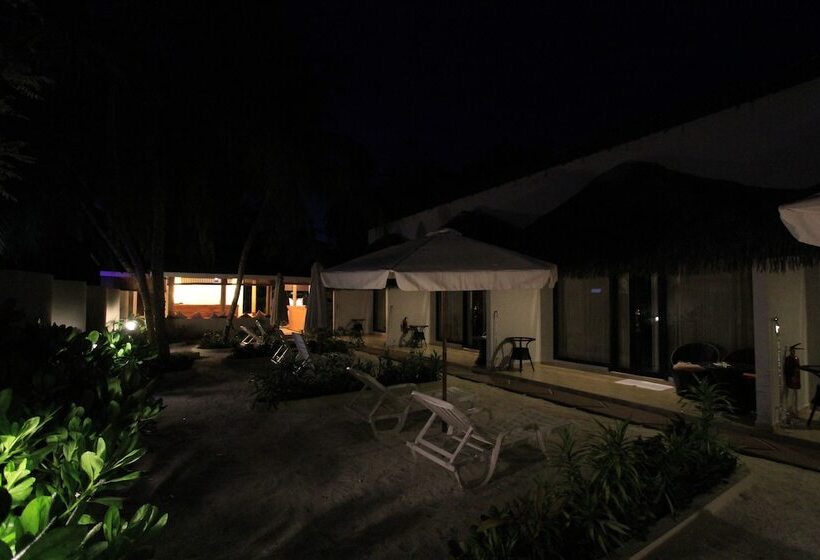 پانسیون Local Island Inn