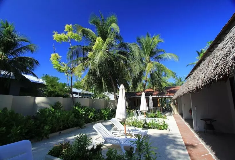 پانسیون Local Island Inn