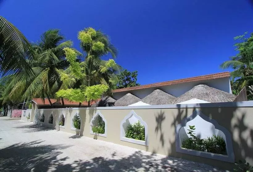 پانسیون Local Island Inn