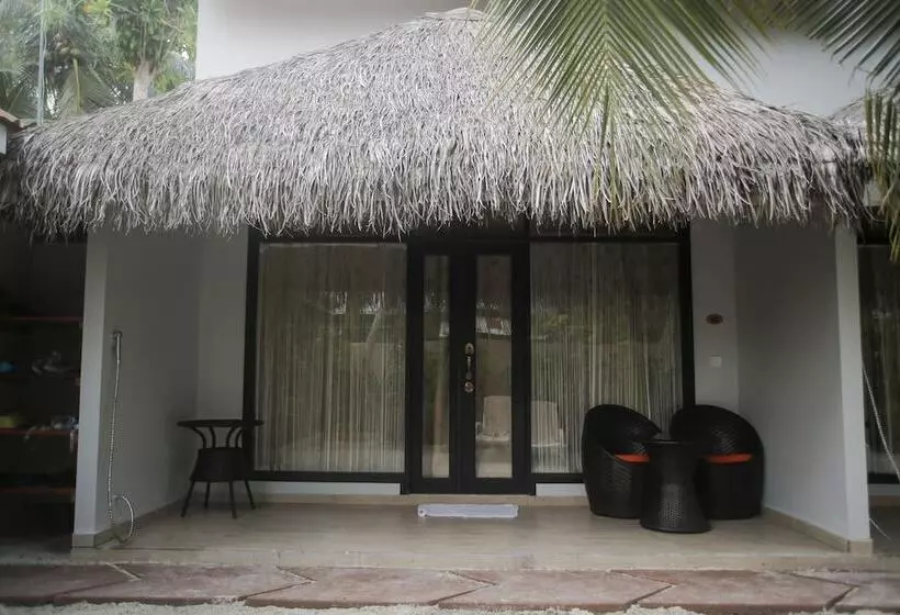 پانسیون Local Island Inn