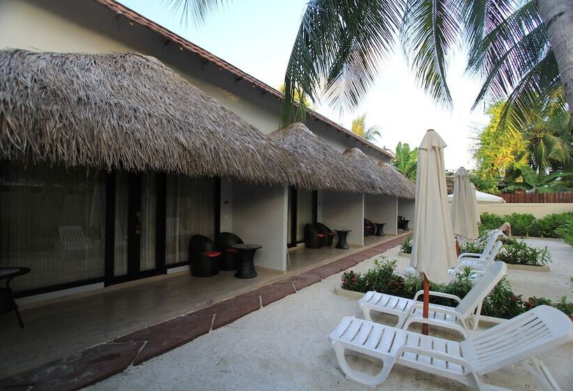 پانسیون Local Island Inn