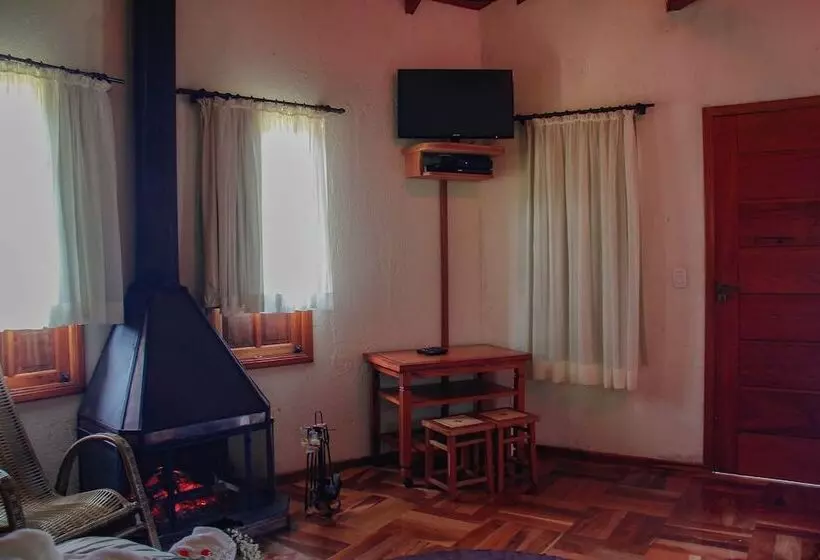 ペンション Pousada Espelho Dágua