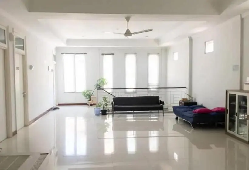 Hotel Rumah Teuku Umar Mitra Reddoorz