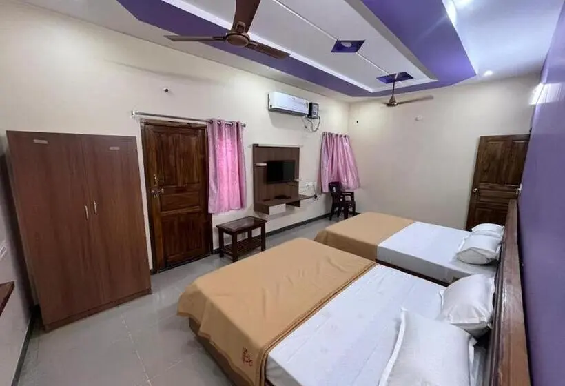 ホテル Sakthi Residency