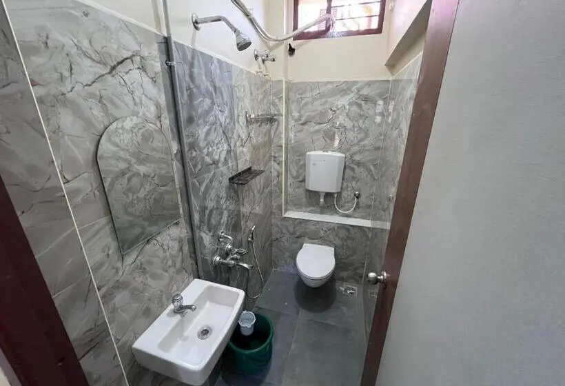 ホテル Sakthi Residency