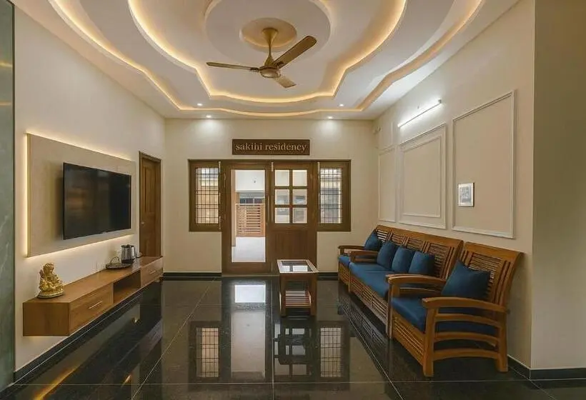 ホテル Sakthi Residency
