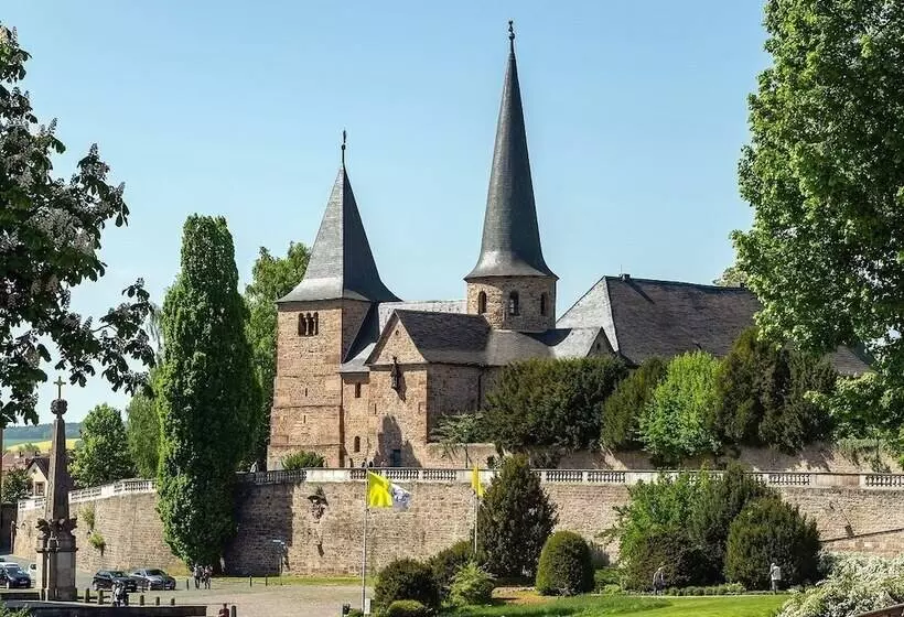 Aamiaismajoitus (B&B) Am Schlosstheater