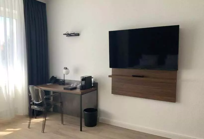 Aamiaismajoitus (B&B) Am Schlosstheater