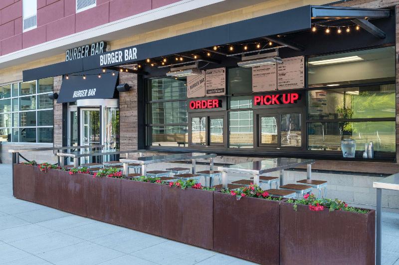 فندق Hampton Inn & Suites Fort Wayne Downtown