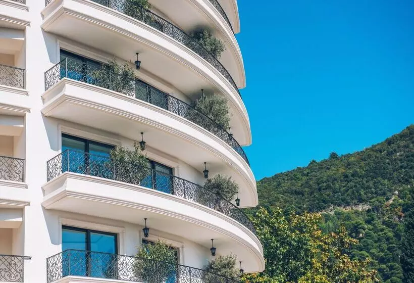 هتل Iberostar Waves Slavija