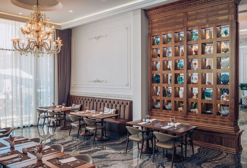 ホテル Iberostar Waves Slavija