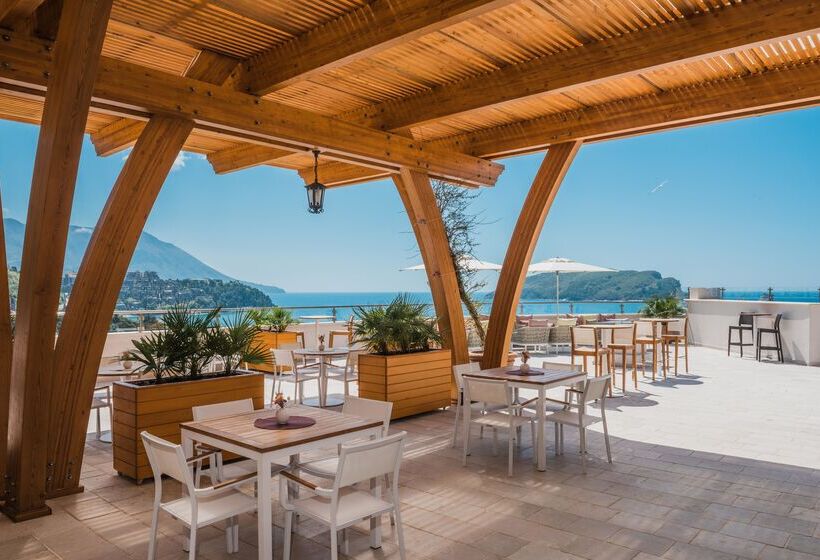 ホテル Iberostar Waves Slavija