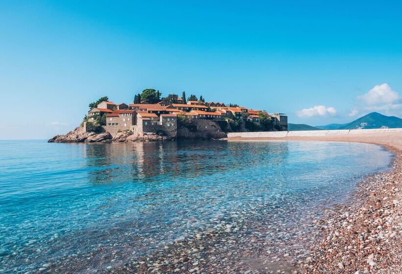 ホテル Iberostar Waves Slavija