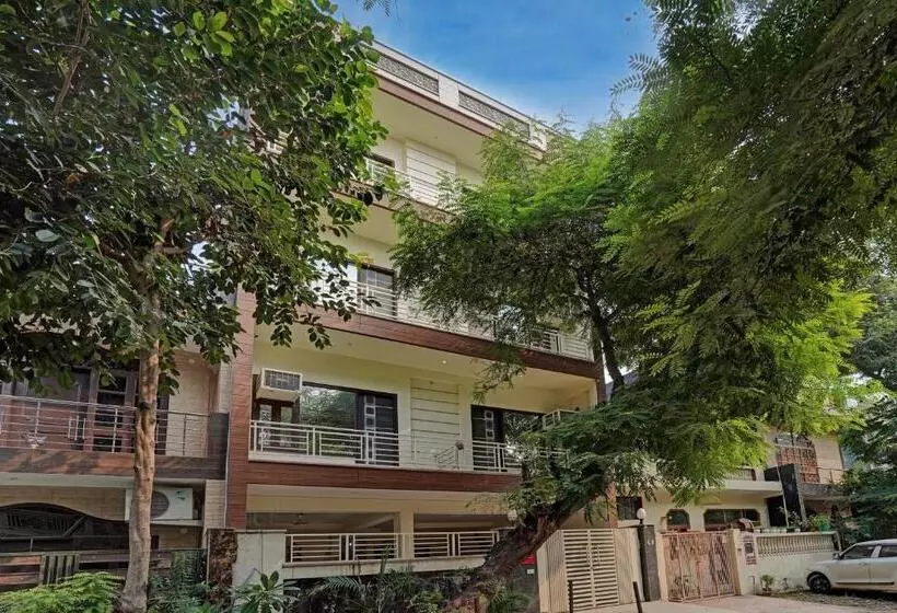 Hotelli Golden Imperial Near Pvr Ansal Plaza Greater Noida