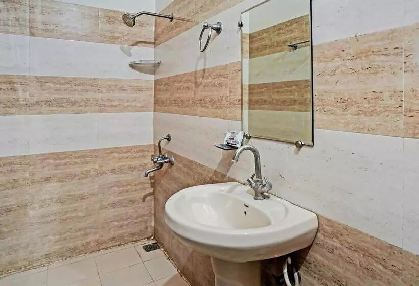 Hotelli Golden Imperial Near Pvr Ansal Plaza Greater Noida
