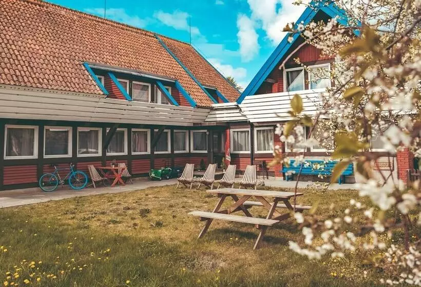 پانسیون Guboja