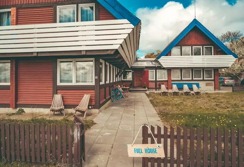 پانسیون Guboja