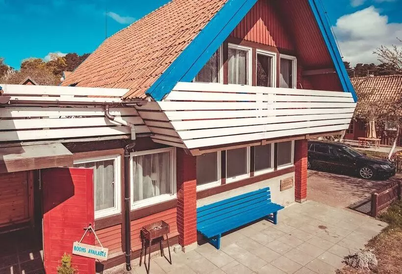 پانسیون Guboja