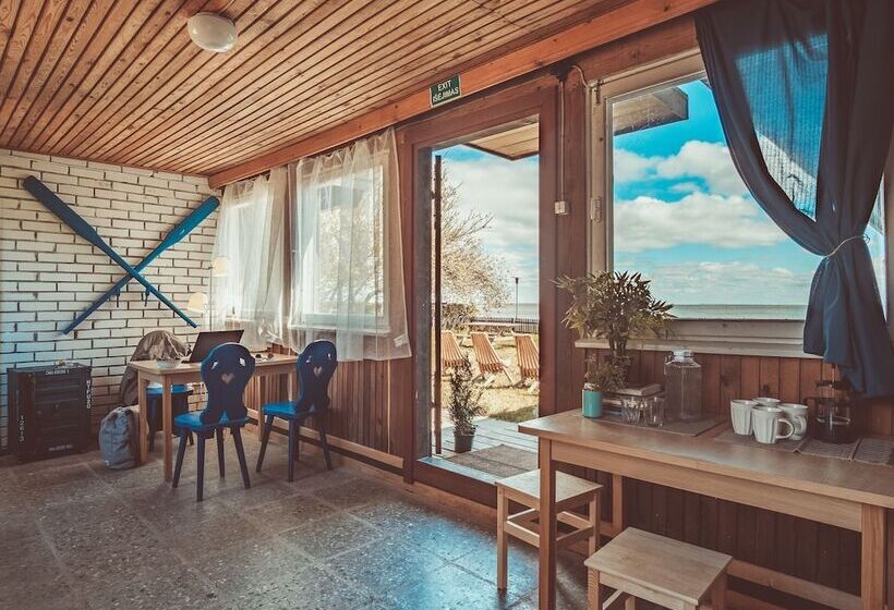 پانسیون Guboja