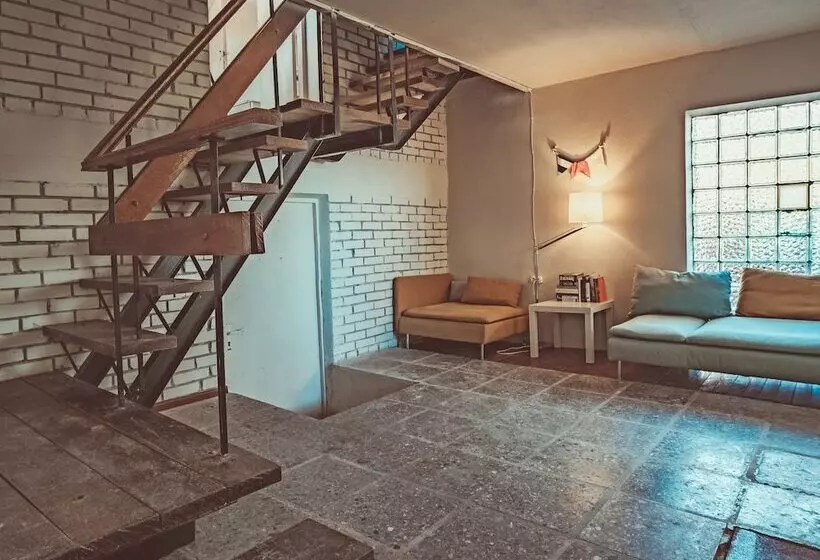 پانسیون Guboja