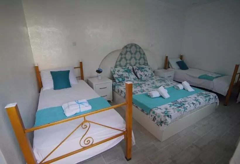 پانسیون Nikas Guest House