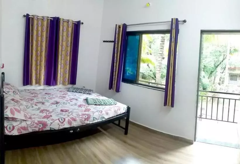 ベッドアンドブレックファースト Kshanbhar Vishranti Home Stay