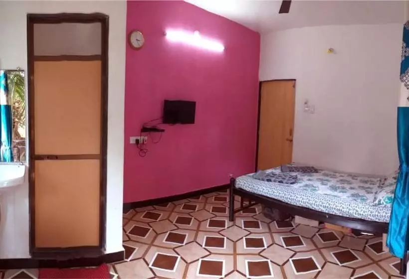 ベッドアンドブレックファースト Kshanbhar Vishranti Home Stay