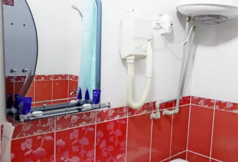 تختخواب و صبحانه Zarafshon In Dushanbe