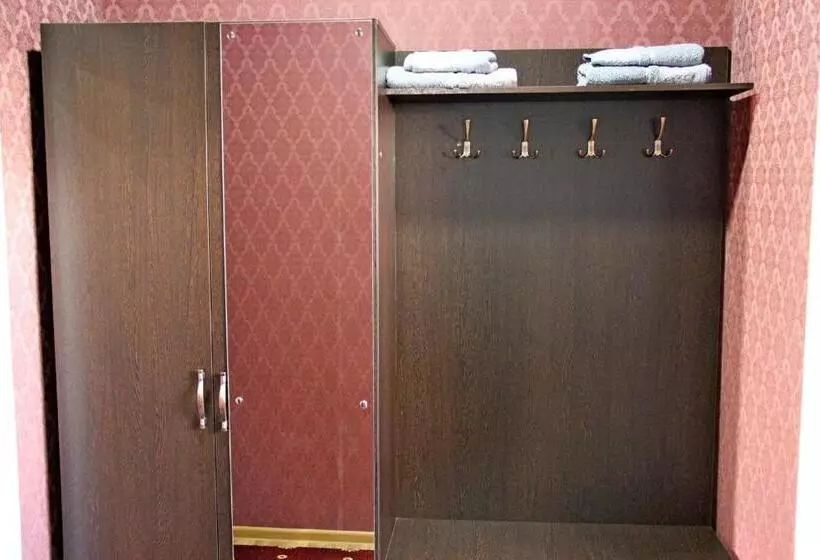 تختخواب و صبحانه Zarafshon In Dushanbe