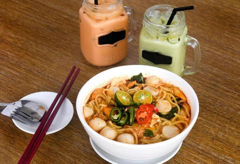 Отель Oyo 778 Bmw 2