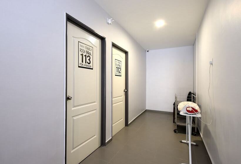 Отель Oyo 778 Bmw 2