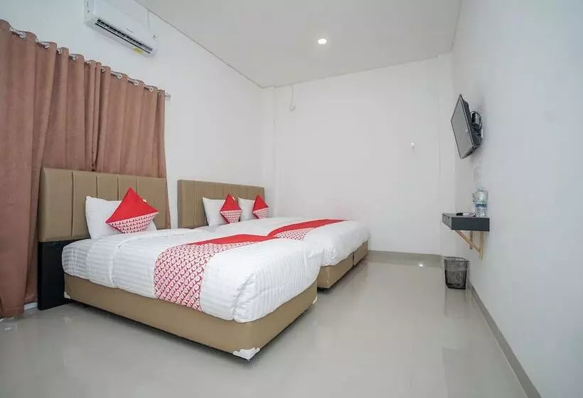 Oyo 443 Hotel Barlian